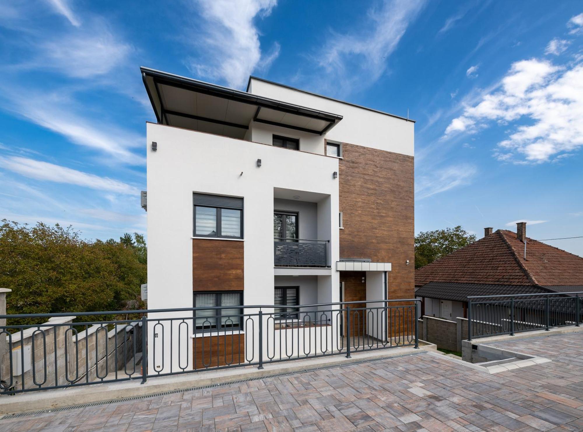M&a Apartment