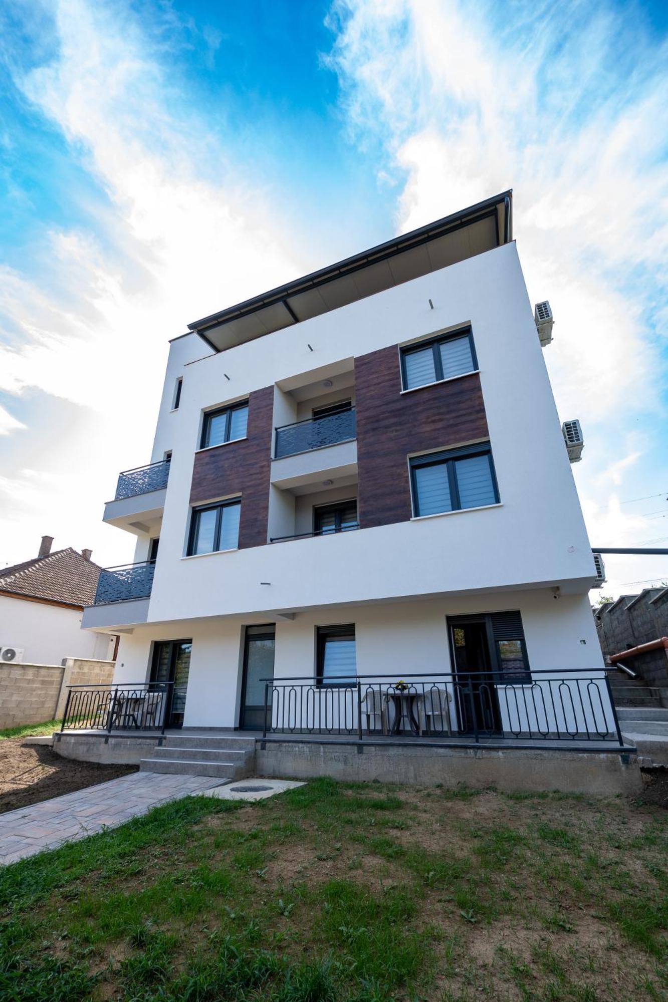 Apartment M&a